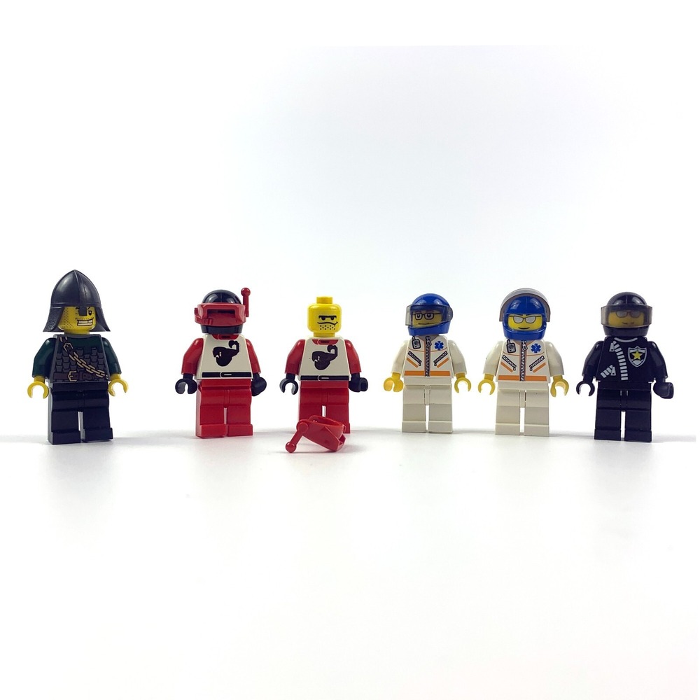 Lego Minifigures Lot of 6‎ Police Race Drivers EMT Pilot Dragon Knight